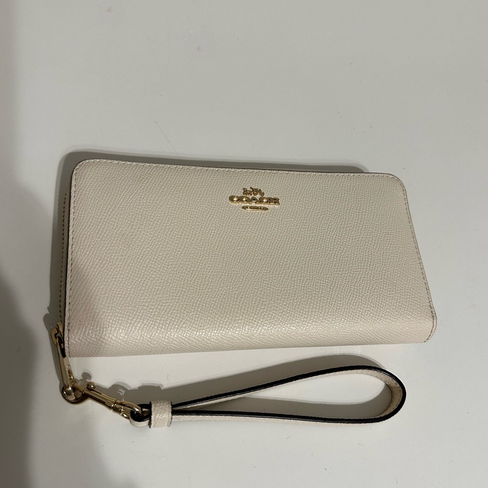 coach wristlet wallet